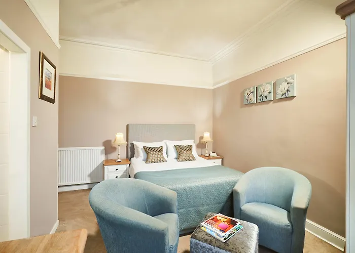 Poppies Hotel